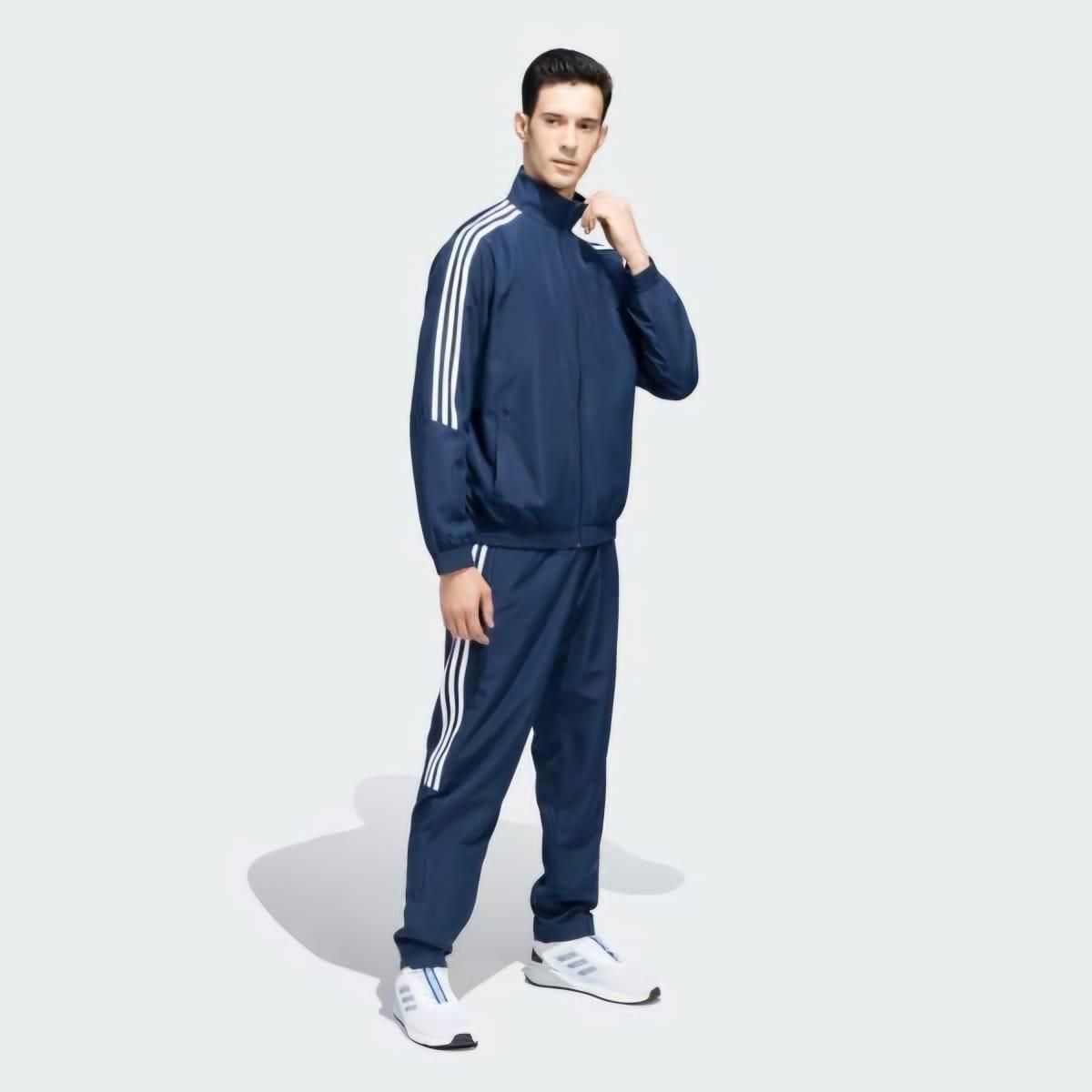 TrackSuit